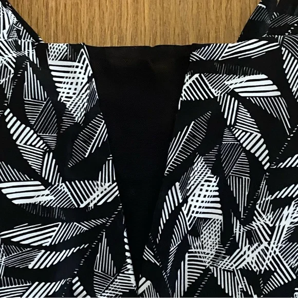 PRANA • NWT! “Regan” High Neck UPF 50+ Bikini Top - Black Springtime - Size S - Picture 10 of 16